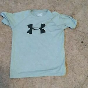 Under Armour heat gear shirt, grey, youth large, great condition, no holes/stain
